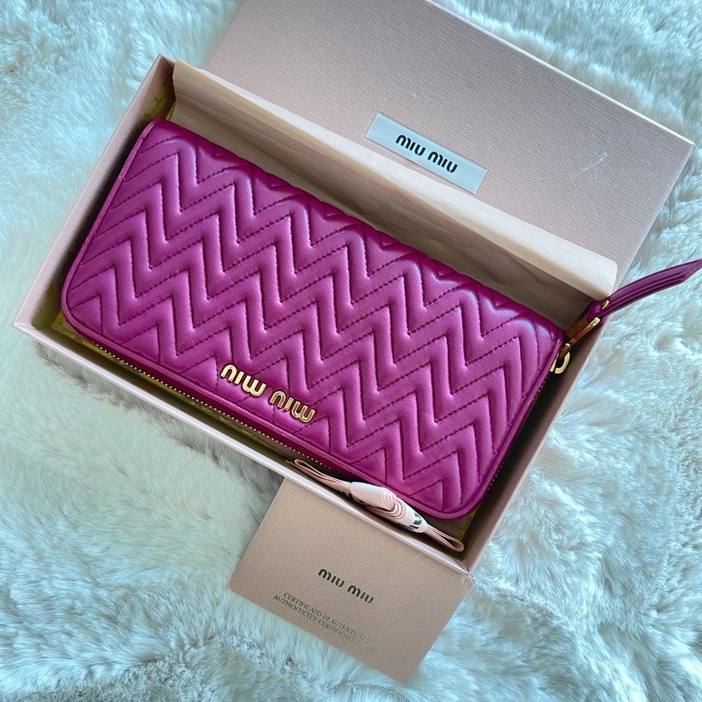 Miu Miu Pink Quilted Wallet